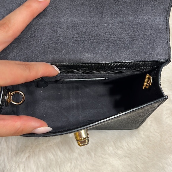 Coach black leather cross body bag with heavy gold chain - Picture 11 of 12